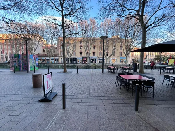 Magnifique appartement de type studio/T1 de 52.10 m2 CARREZ secteur quai vauban secteur très prisé