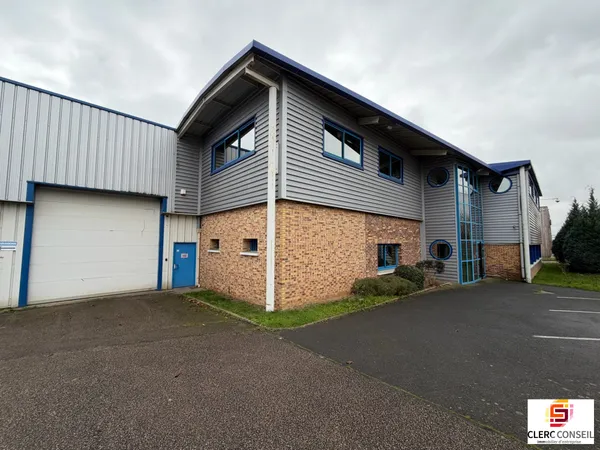 Local commercial 3105 m²