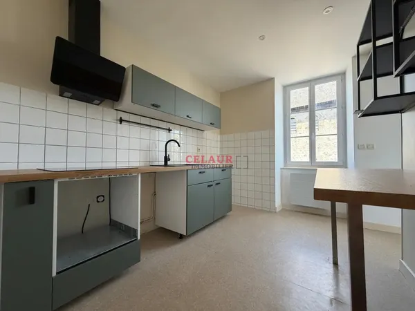 A LOUER Appartement T5 avec jardin