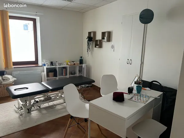 À LOUER _ salle professionnel 12 m2 _ Clarafond-Arcine (74270)