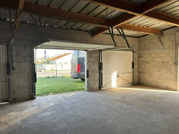 Local commercial 150 m²