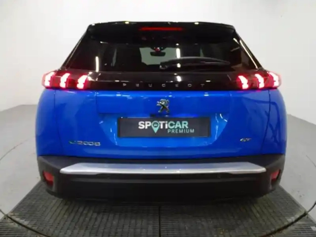 Peugeot 2008 e- 136ch gt — photo 5