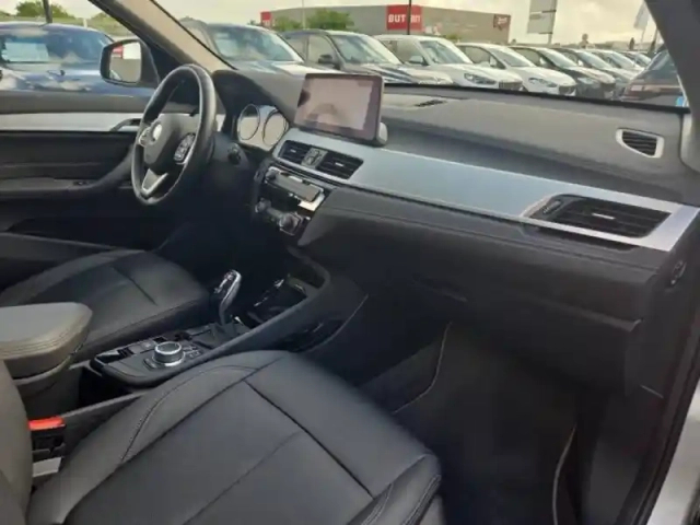 Bmw X1 sdrive18da 150ch xline — photo 9