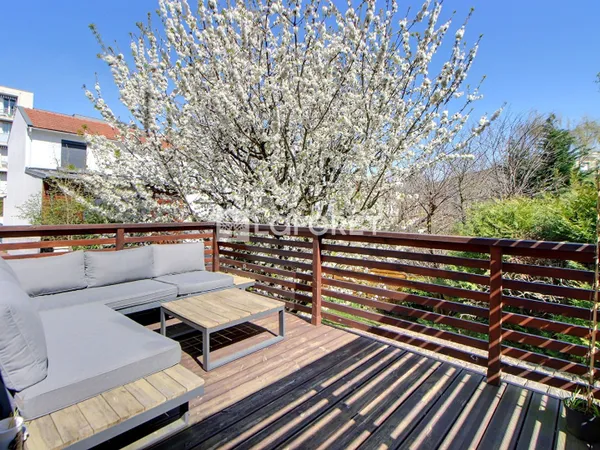 Appartement 5 pièces 107 m²