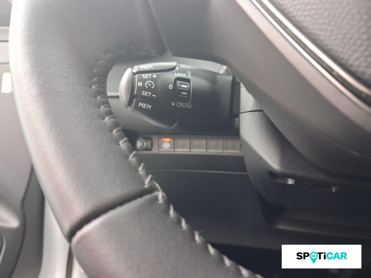 Peugeot 208 1.2 puretech 100ch s&s allure pack eat8 — photo 17