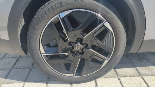 Peugeot 408 1.6 THP 225 Hybrid e-EAT8 - 408 – 2023 – 15164 km – Hybride rechargeable – Boîte Automatique — photo 19