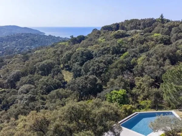 Maison de charme avec vue mer dans une environnement calme
