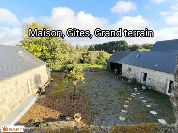 Maison en pierre, Gites, Dépendances, Grand terrain, Source