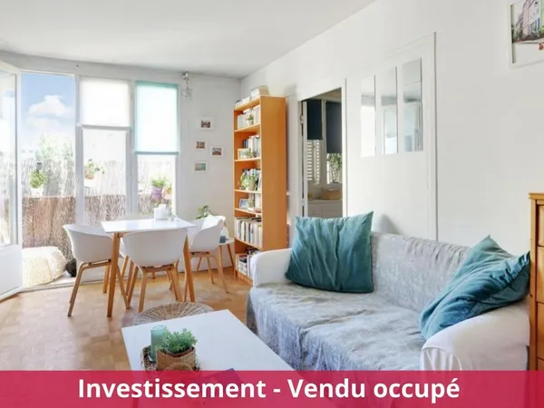 Vends appartement ancien - 56 m² - 3 pièces, 1 chambre - Paris
