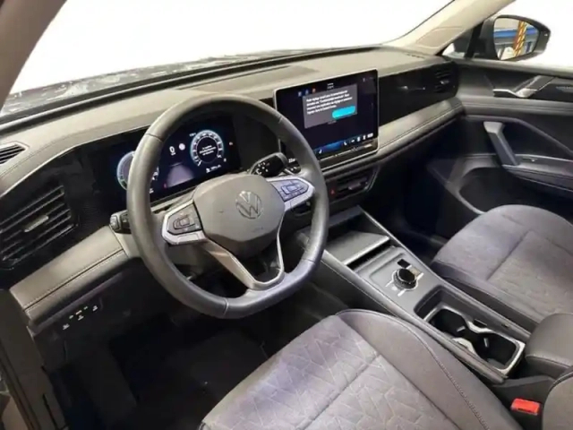 Volkswagen Tiguan 1.5 ehybrid 204ch dsg6 vw edition — photo 9