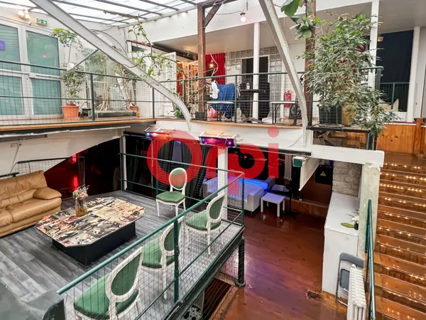Local 254 m²