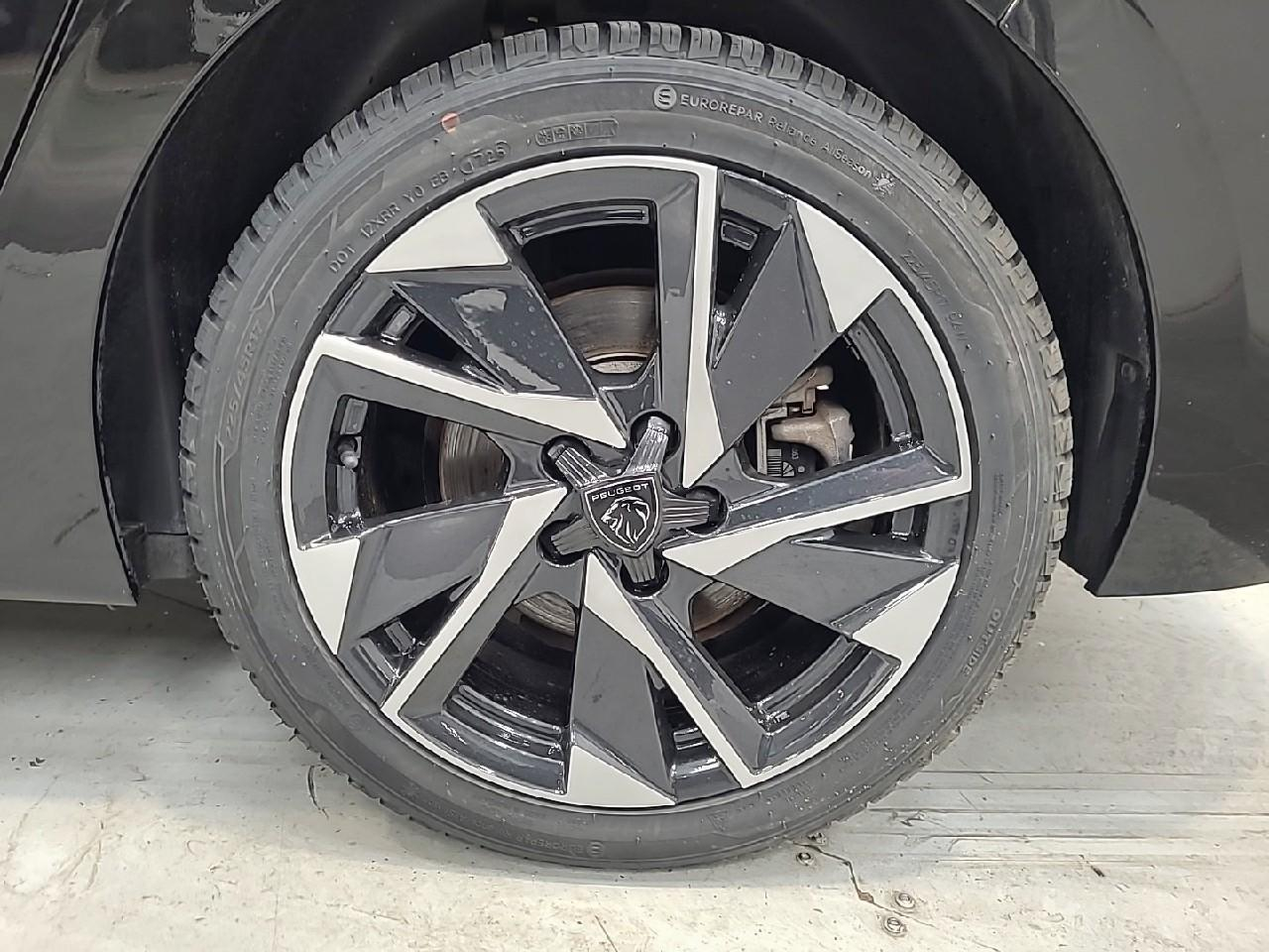 Peugeot 308 phev 180 e-eat8 allure pack — photo 16