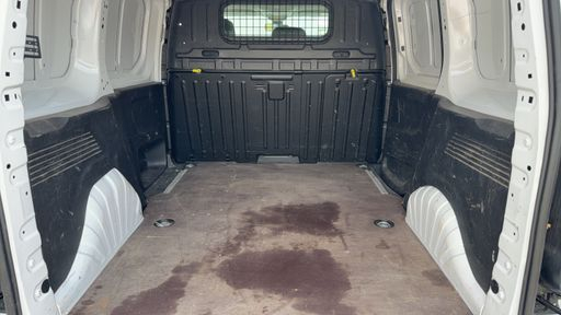 Toyota ProAce City 1.5L D-4D 102 - Active – 2024 – 68515 km – Diesel – Boîte Manuelle — photo 11