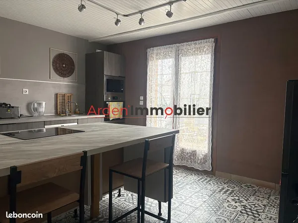 Maison 6 pièces 160 m²