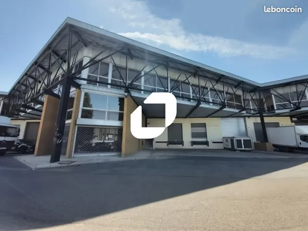 Local d'activité 1 010 m²