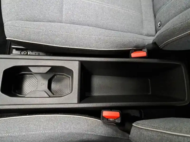 Renault Megane e-tech ev60 220 ch super charge — photo 34