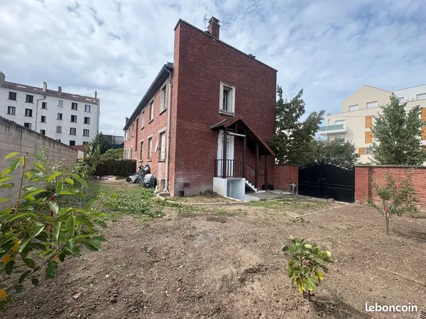 Appartement T2 avec grand jardin privatif de 200 m² - Villeneuve-Saint-Georges (Triage)