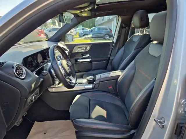 Mercedes Glb 200d 150ch amg line 8g dct — photo 10