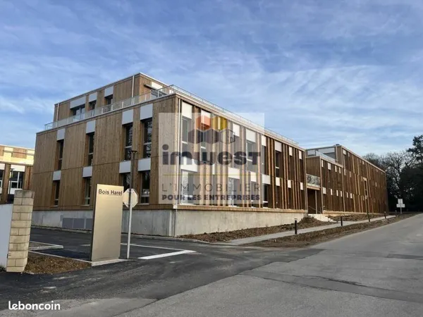 BUREAUX 1805 m² RENNES