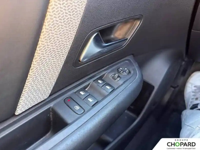 Citroën C4 puretech 130 s&amp;s eat8 — photo 40
