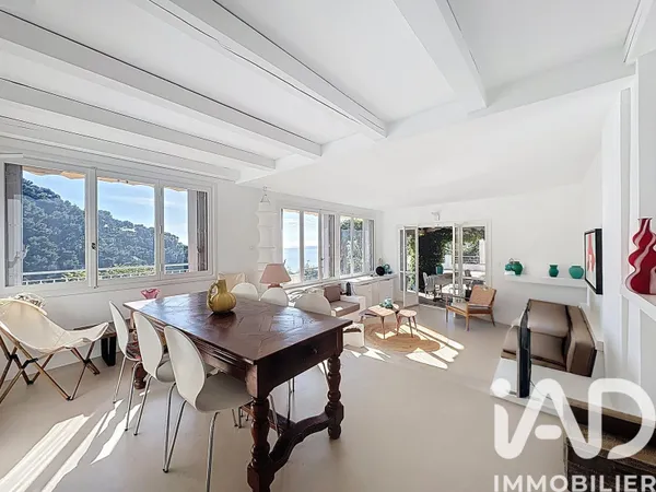 Maison 5 pièces 214 m²