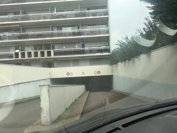 Parking 10 m²