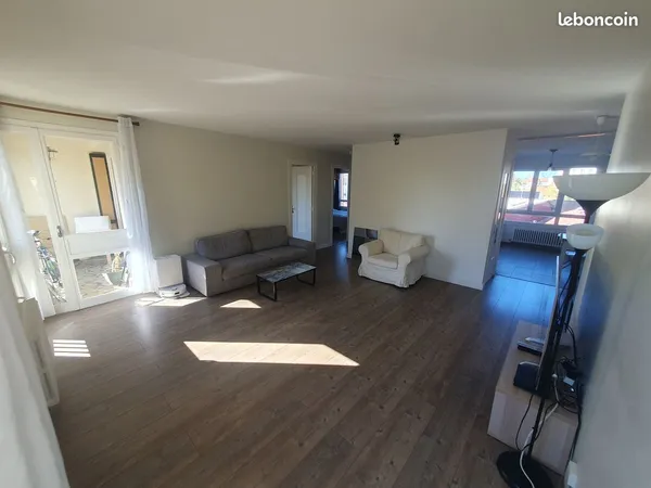 T3 meublé 71 m² avec loggias et parking - Vénissieux limite Lyon 8e