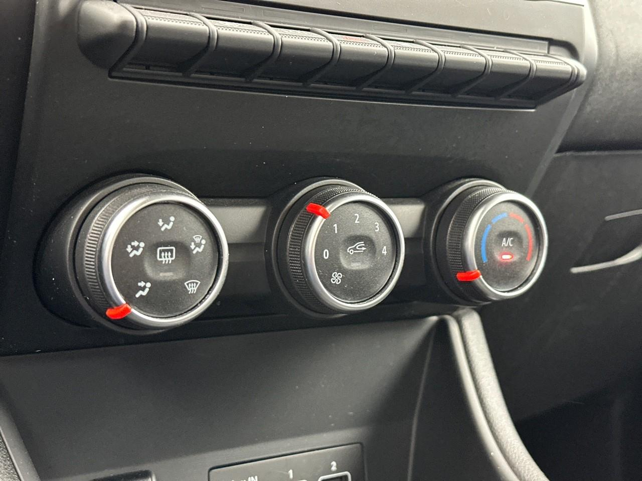 Renault Captur tce 130 fap business — photo 28