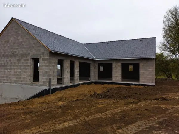 MAISON hors d'eau 235 m² surf plancher + garage