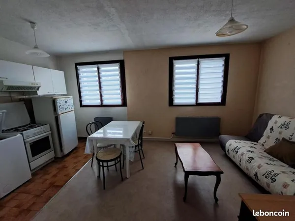 Studio 1 pièce 27 m²