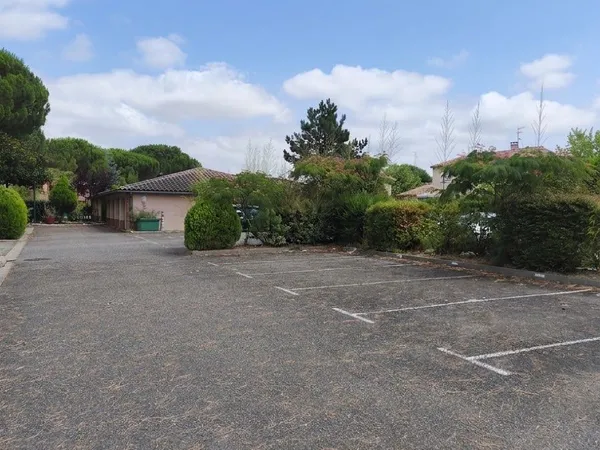 Vends parking - 8m²