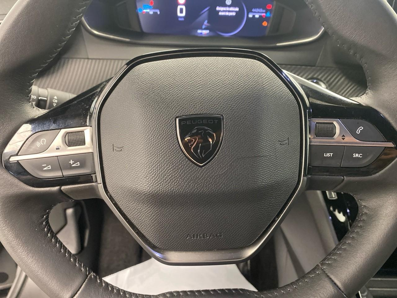 Peugeot 2008 puretech 100 s&s bvm6 allure — photo 17
