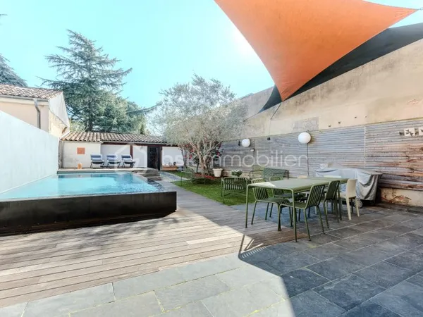Maison 5 pièces 168 m²