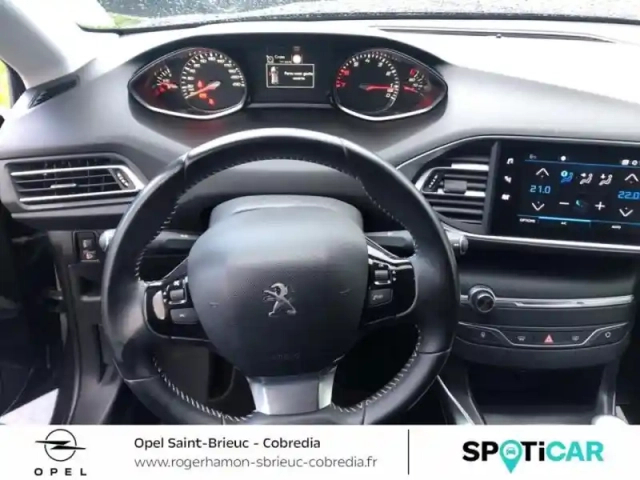 Peugeot 308 1.2 puretech 110ch e6.3 s&amp;s allure — photo 12
