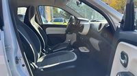 Renault Twingo 0.9 TCe 90ch energy Zen — photo 15