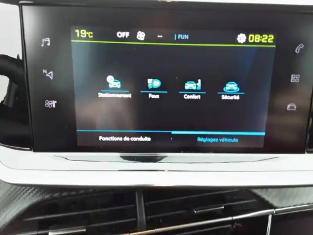 Peugeot 208 electrique 50 kwh 136ch — photo 60
