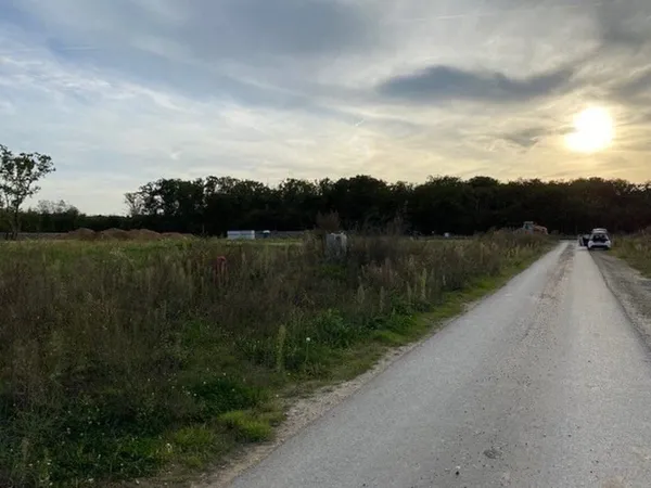 Terrain 537 m²