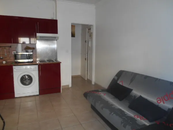 À louer à Canet Plage appartement avec balcon