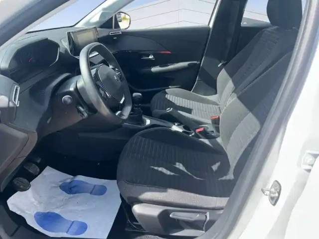 Peugeot 208 puretech 100 s&amp;s bvm6 — photo 12