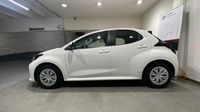 Toyota Yaris 116h Dynamic 5p MY22 — photo 8
