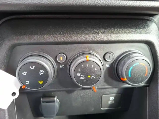 Dacia Sandero eco-g 100 gsr2 — photo 41
