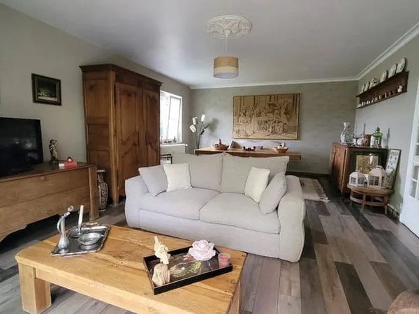 Maison 10 pièces 230 m²