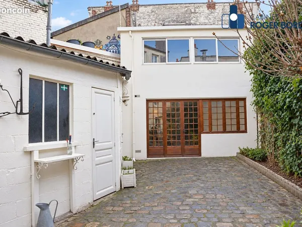 Local 300 m² Saint-Ouen