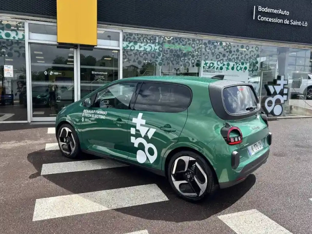 Renault Twingo e-tech electrique 80 ch autonomie urbaine — photo 2