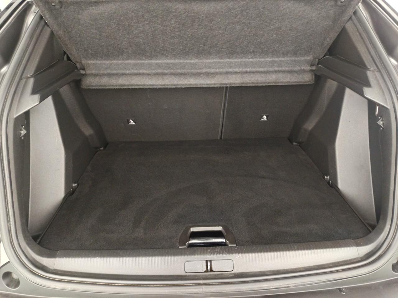 Peugeot 2008 puretech 130 s&s eat8 roadtrip — photo 6