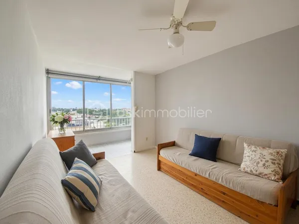 Studio 1 pièce 28 m²