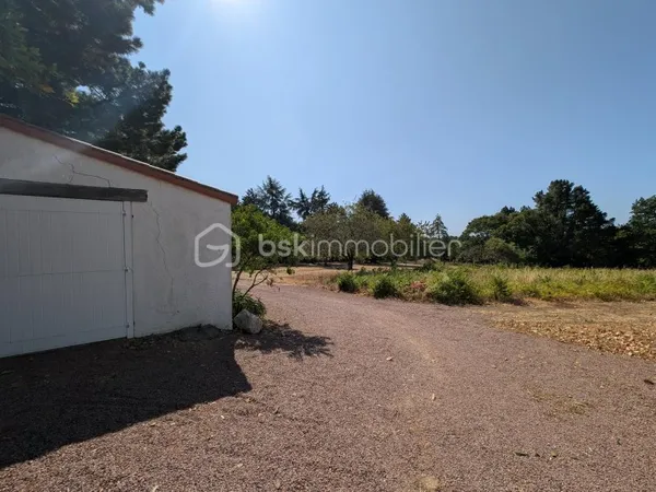 Terrain 2697 m²