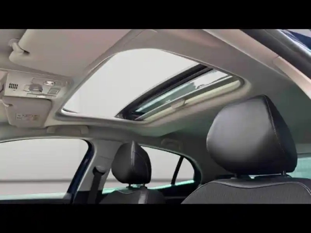 Renault Megane 1.5 blue dci 115ch techno edc + toit ouvrant — photo 10