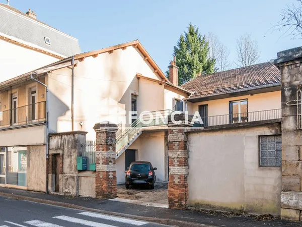 Immeuble 180 m²