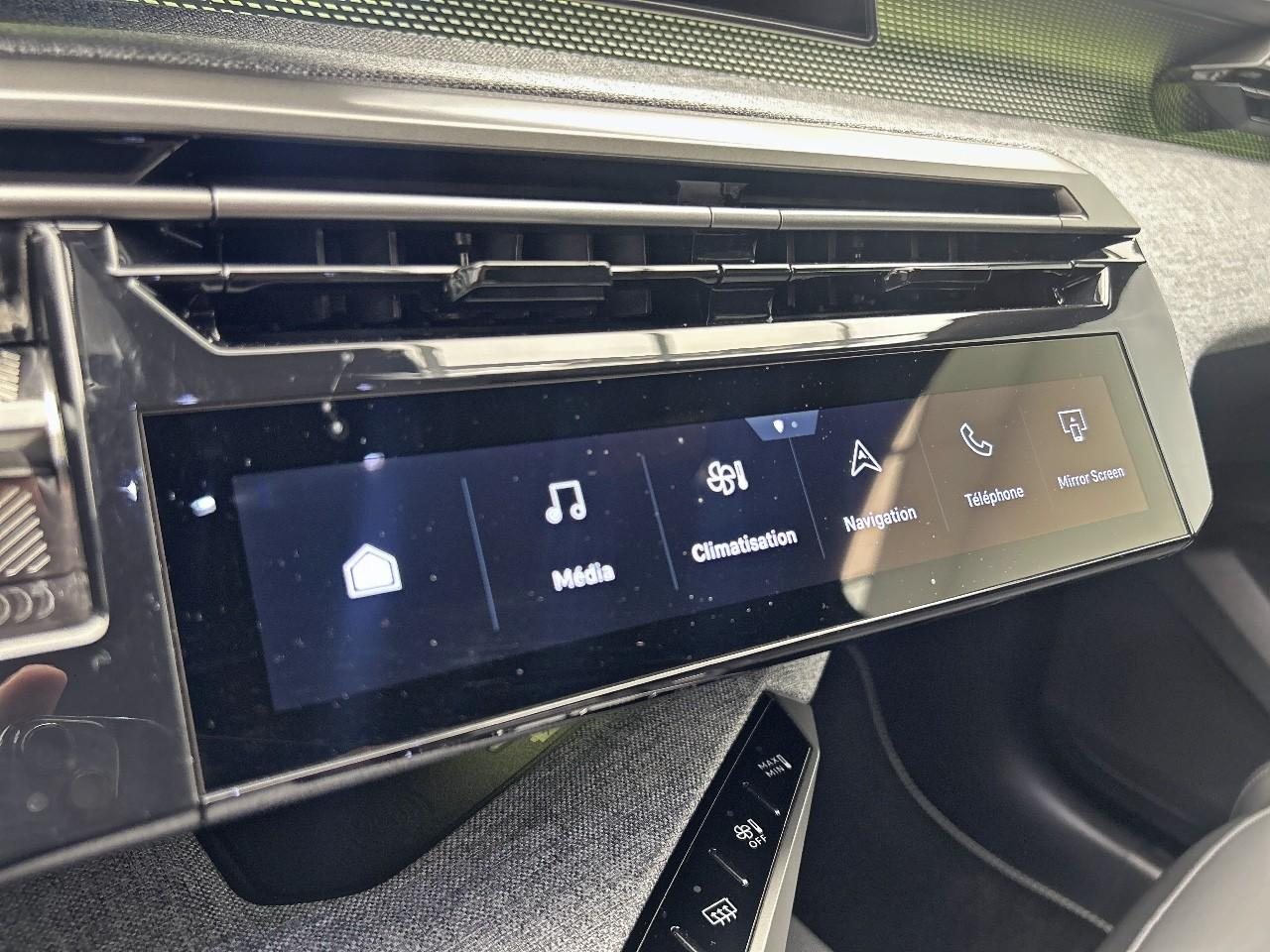 Peugeot 3008 hybrid 145 e-dcs6 gt — photo 17